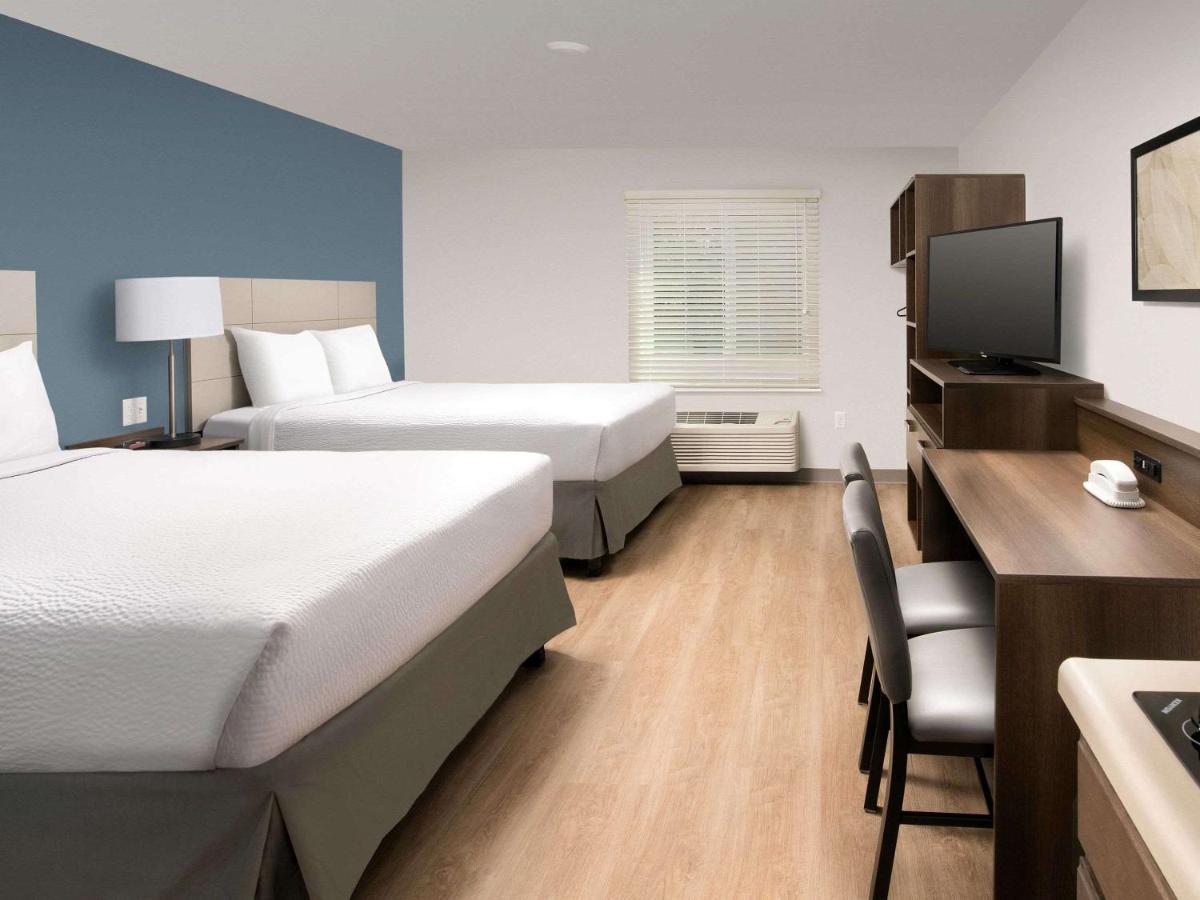 Woodspring Suites Toledo Момі Екстер'єр фото